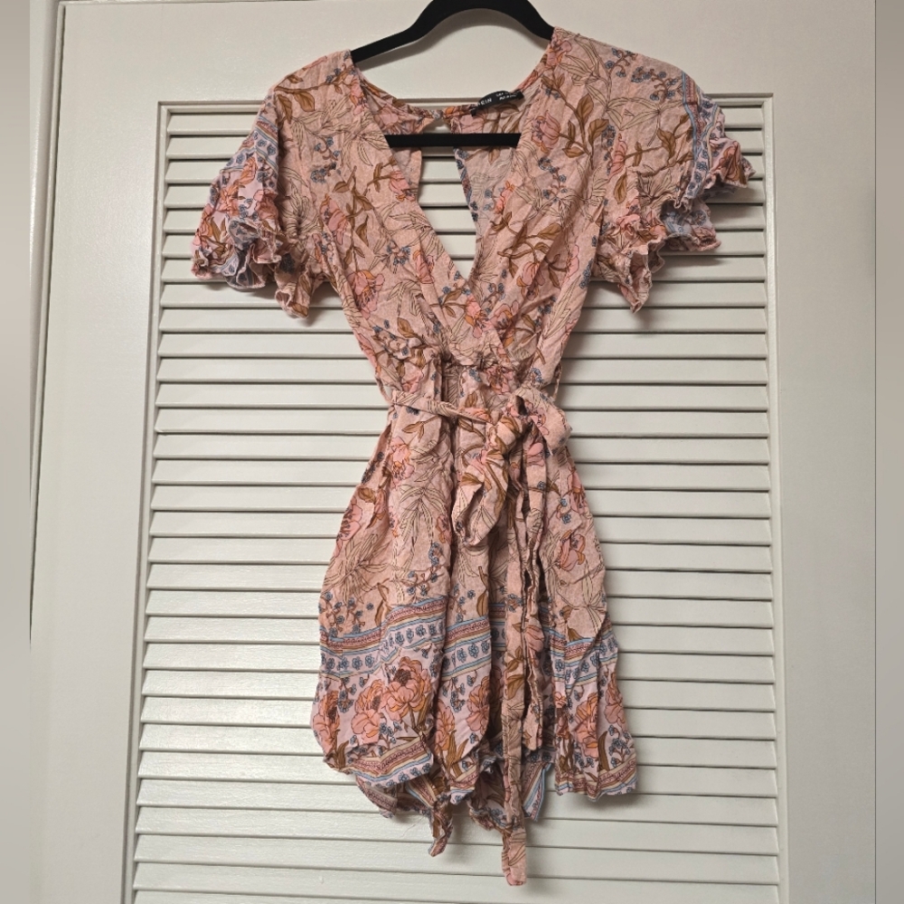 SHEIN - Short-Sleeve Floral Romper With Open Back & Waist-Tie